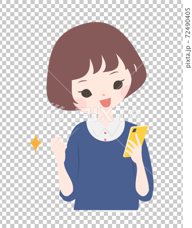 A young woman who looks at her smartphone and makes a guts pose with a smile. Upper body [no main line] 72490405