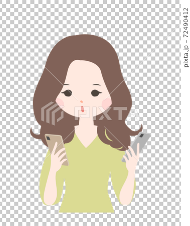 一名年輕女子雙手捧著智能手機，比較上半身[沒有主線] 72490412