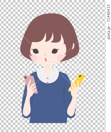 A young woman holding a smartphone in both hands and comparing her upper body [no main line] 72490415