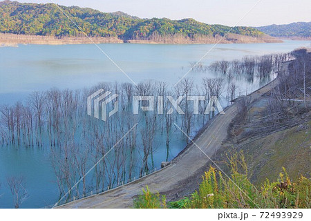 北海道夕張市　シューパロ湖 72493929