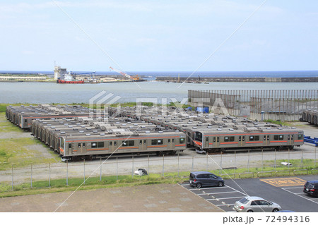 インドネシアへ旅立つ武蔵野線205系電車（2019年7月） 72494316