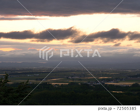 達布山展望台からの夕焼け 72505385