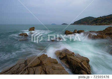 冬の海岸 72505476