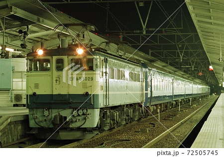 急行銀河風 EF65付き