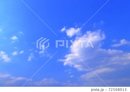 青空と白い雲 青空と白い雲 72508013