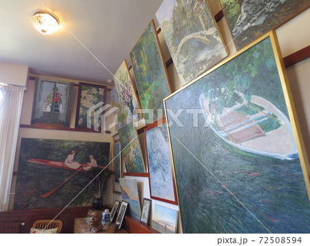 モネが描く数々の絵画が飾られたジベルニー・モネの家 72508594