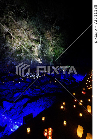赤目四十八滝　クリスマスイルミネーション　 72511188
