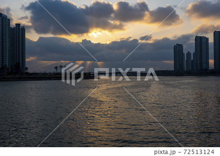 海 空 日没 72513124