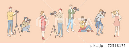 Set of photo and videographers, paparazzi, journalist concept 72518175