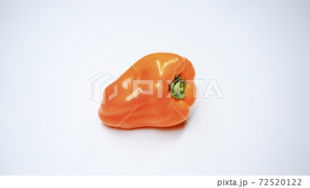 カラフルなパプリカのイメージ画像 72520122