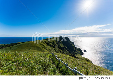 礼文島 桃岩展望台コース トレッキングの写真素材