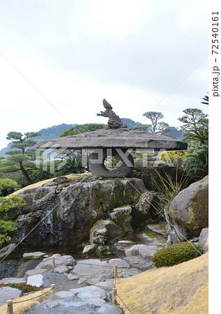 獅子乗大石灯籠（仙巌園／鹿児島県鹿児島市）の写真素材 [72540161] - PIXTA