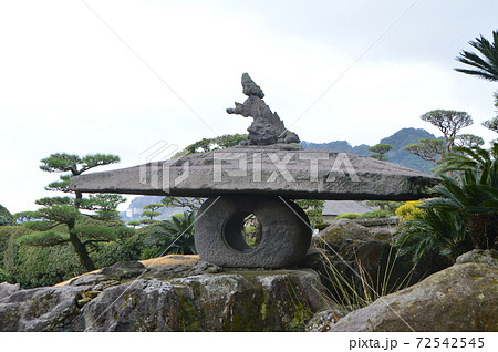 獅子乗大石灯籠（仙巌園／鹿児島県鹿児島市） 72542545