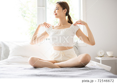 体育館 倍 ストレッチ 72546672