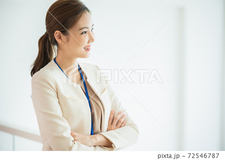 女性 女 女の子 72546787