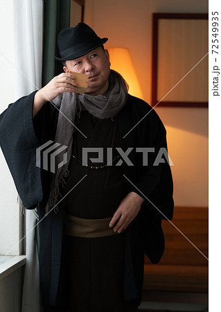 着物姿のミドルの男性の写真素材