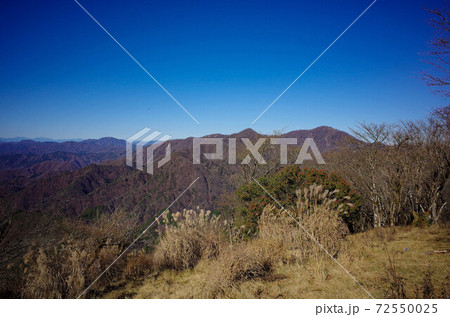 鍋割山から檜洞丸と蛭ヶ岳 72550025