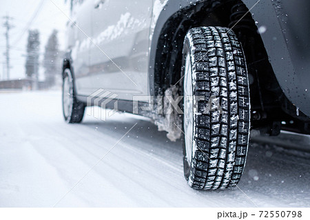 スタッドレスタイヤ 72550798
