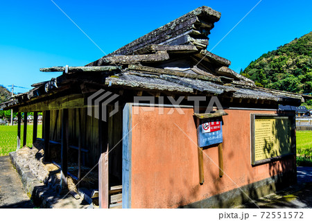 椎根の石屋根　【長崎県対馬市】 72551572