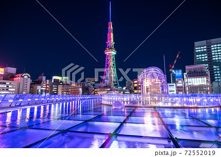 愛知県 名古屋都市夜景 テレビ塔とオアシス21の写真素材