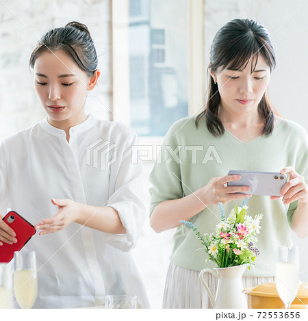 おうち女子会 72553656