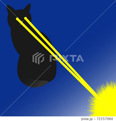 目から強いビームを発す黒猫  Beaming black cat with strong power 72557060