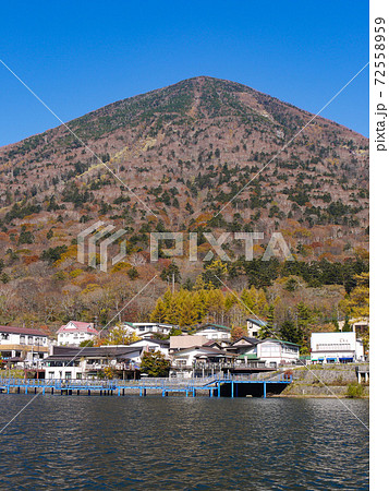 奥日光 中禅寺湖の紅葉 奥日光 中禅寺湖の紅葉 72558959