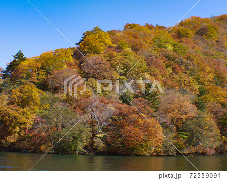 奥日光 中禅寺湖の紅葉 奥日光 中禅寺湖の紅葉 72559094
