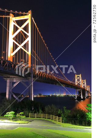 【香川県】南備讃瀬戸大橋と北備讃瀬戸大橋の夜景 72562730