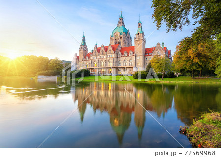 New Town Hall reflecting in water in Hanover, Germany 72569968