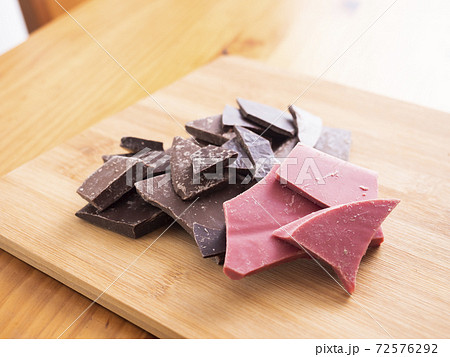 割れチョコレート　 72576292