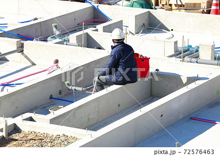 配管工事 72576463