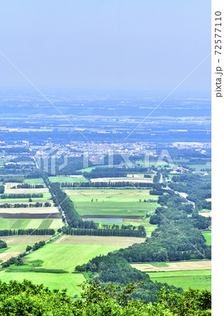 北海道　日勝峠からの展望 72577110