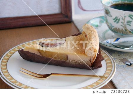 薩摩芋のクラフティとコーヒー 薩摩芋のクラフティとコーヒー 72580728