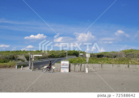 【藤沢市】辻堂海岸(辻堂海浜公園西駐車場前) 【藤沢市】辻堂海岸(辻堂海浜公園西駐車場前) 72588642