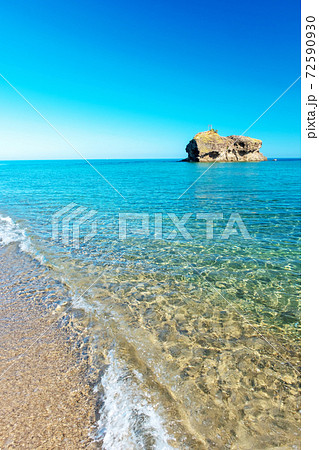 白兎海岸　透明度のある海辺 72590930