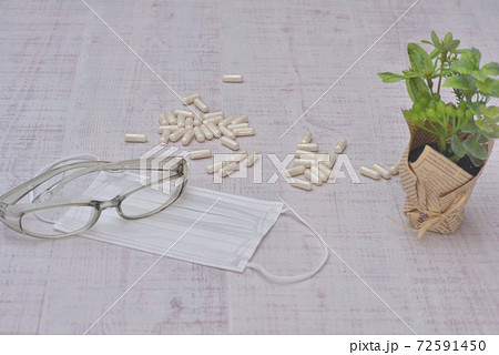 マスク　花粉症対策 72591450