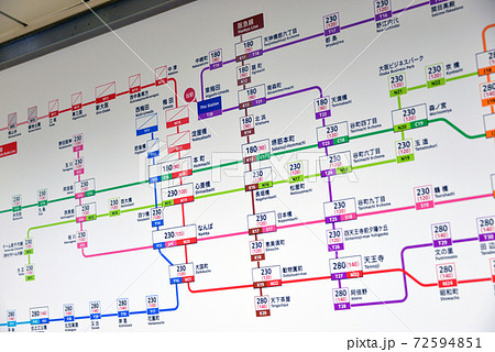 大阪メトロ谷町線東梅田駅のきっぷ運賃表 大阪メトロ谷町線東梅田駅のきっぷ運賃表 72594851