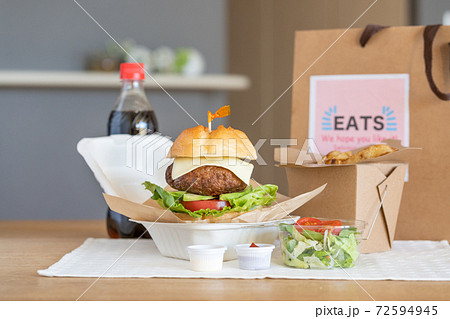 グルメアボガドチーズバーガー　デリバリーフードのイメージ 72594945
