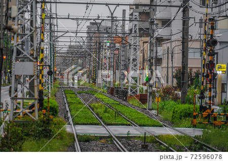 都電荒川線の線路と車両 72596078