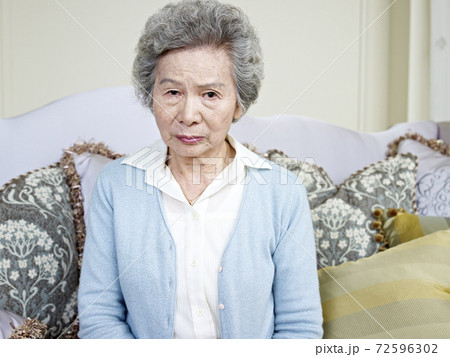 portrait of an angry senior asian woman 72596302