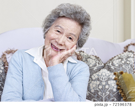 portrait of an asian senior woman. portrait of an asian senior woman. 72596378
