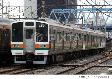 高崎近郊へ転用改造待ちの、高崎線211系 72596863