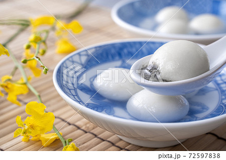 ごはん イネ 米 72597838