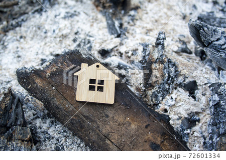Fire concept. The house burned down. Mortgage symbol. Fire concept. The house burned down. Mortgage symbol. 72601334