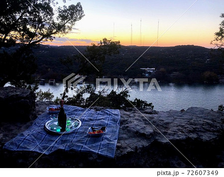 コロラド川に乾杯 72607349