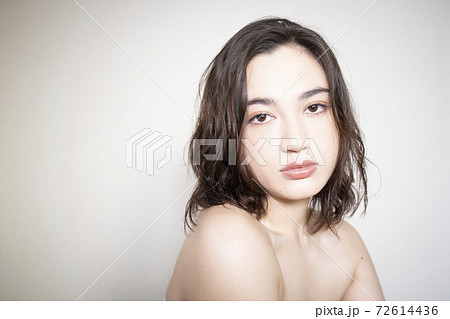 女性のビューティーポートレート 女性のビューティーポートレート 72614436