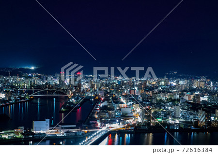 五台山からの高知市の夜景 五台山からの高知市の夜景 72616384