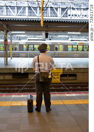 JR大阪駅プラットホーム 72621718