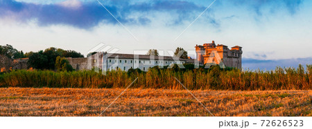 Medieval castles of Italy - Castello di Santa Severa on the beach over sunrise. 72626523
